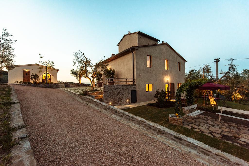 Torre Di Baratti Bio Resort Популония Екстериор снимка