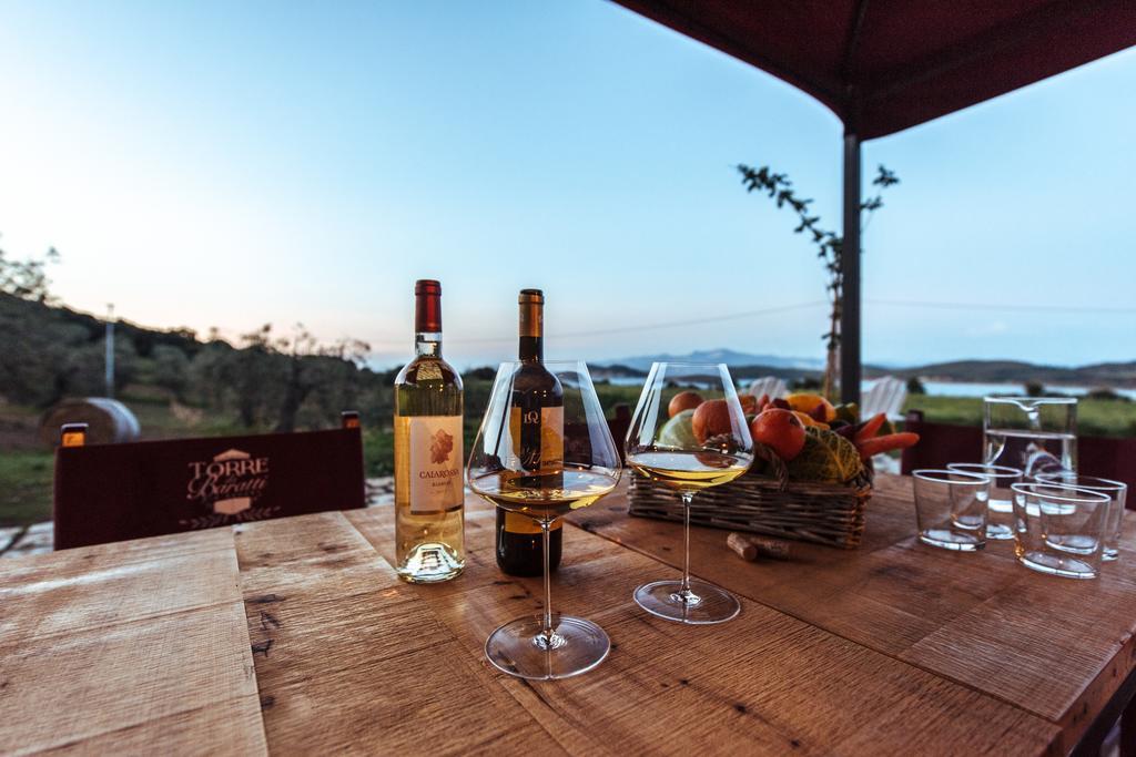 Torre Di Baratti Bio Resort Популония Екстериор снимка