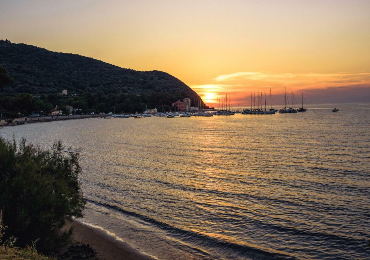 Torre Di Baratti Bio Resort Популония Екстериор снимка