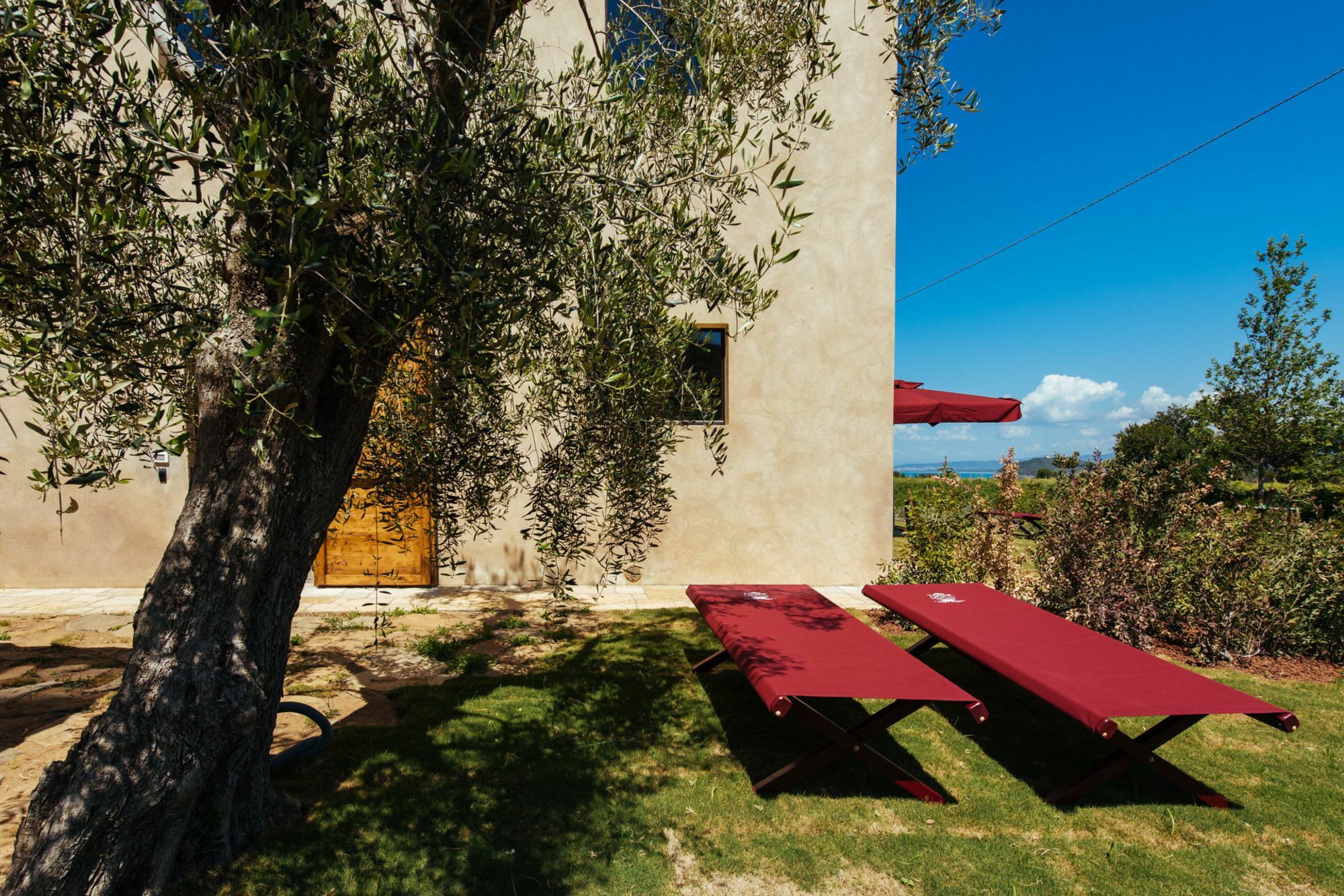 Torre Di Baratti Bio Resort Популония Екстериор снимка